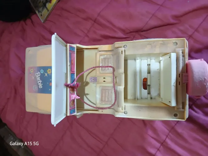 Carro de brinquedo da barbie