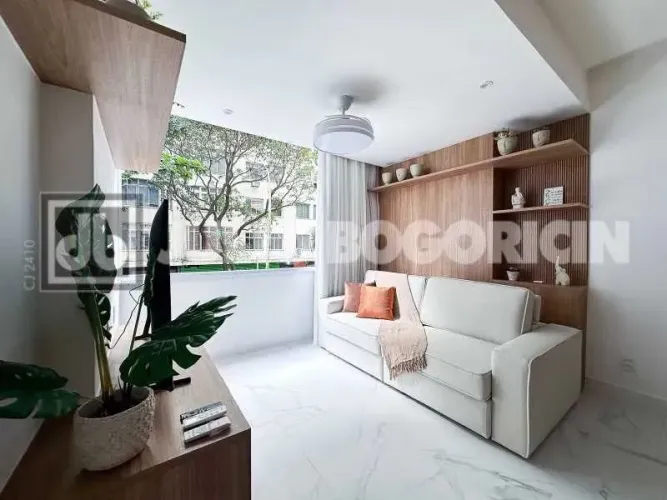 Apartamento : Padrão / Residencial / Copacabana