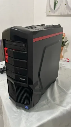 Gabinete X-Strike Aerocool