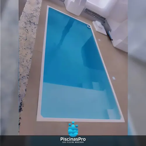 Piscina Moderna para seu lazer!