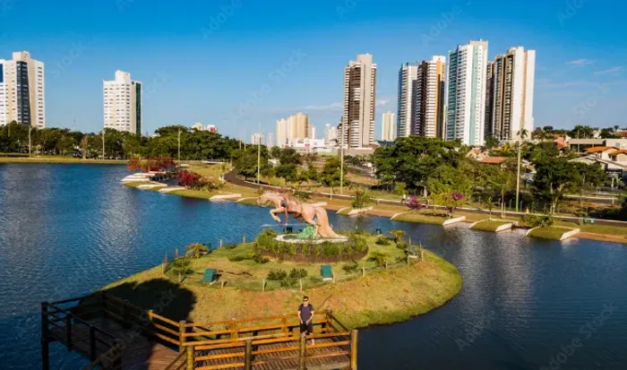 More em frente ao Parque das Nações Indigenas