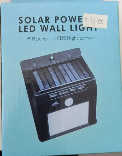 Arandela solar para muro com sensor de movimento