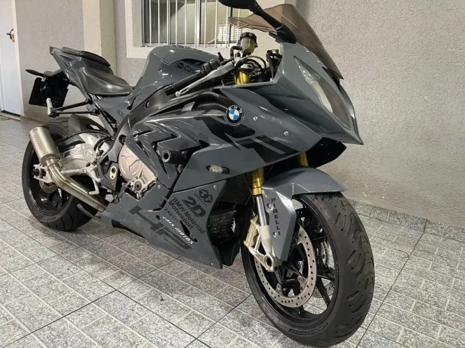 Vem na s1000 mas zera da zona sul aceito rolo, troco por carro nave tenho a diferencia