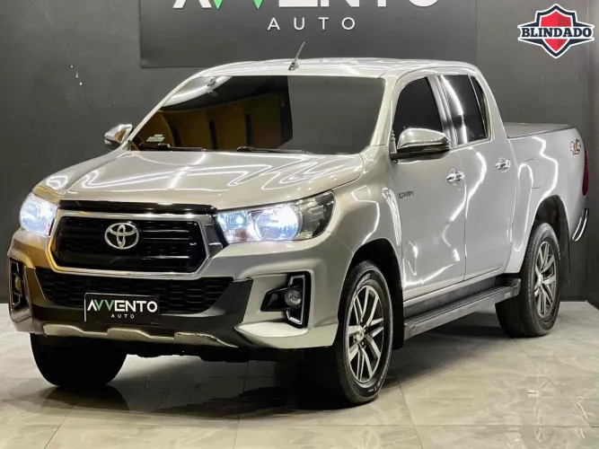 Toyota Hilux 2019 2.8 srv 4x4 cd 16v diesel 4p automático