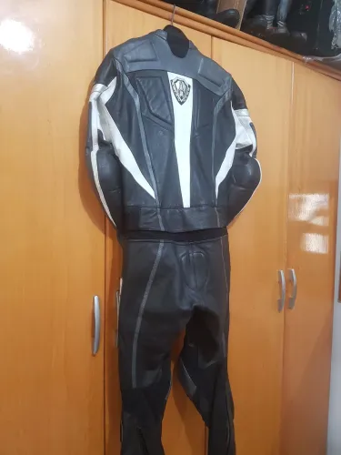 Macacão de Couro para Motociclista