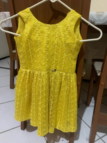 Vestido infantil amarelo