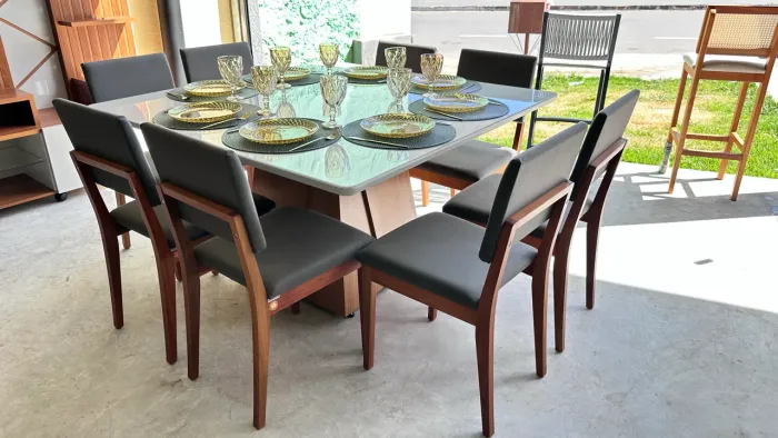 Mesa de Jantar 140x140 Com 8 Cadeiras