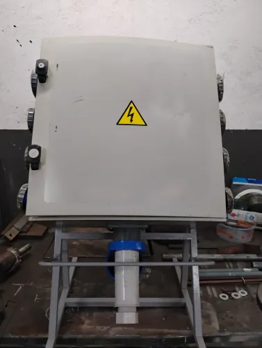 Quadro robô com 8 tomadas para canteiro de obra 