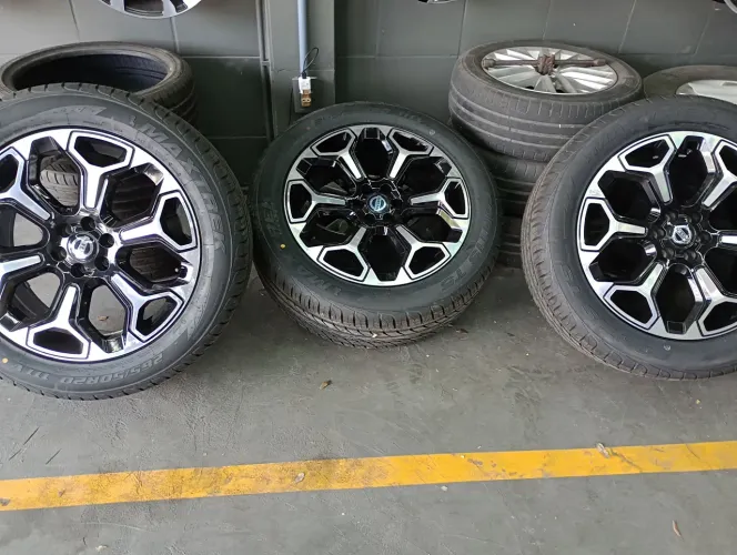 Rodas Novas Aro 20 Frontier +Pneus Novos 2655020 Maxtrek 