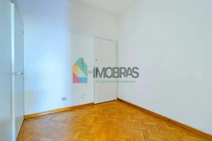 Ótima Oportunidade para comprar Sala Comercial em Copacabana!