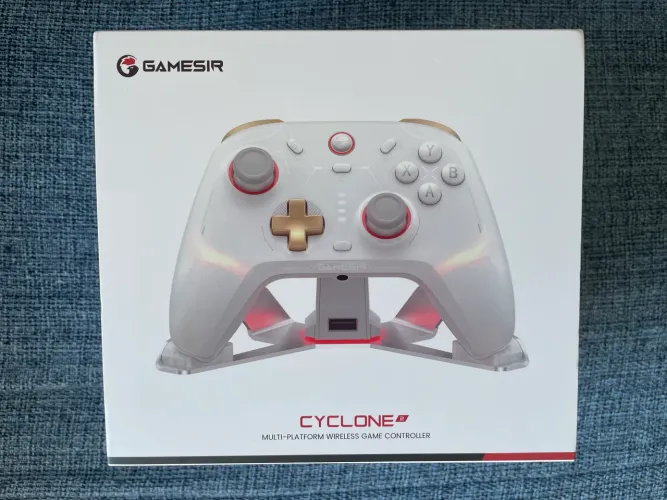 Controle Gamesir Cyclone 2 Branco + dock de carregamento para Switch PC Android iOS