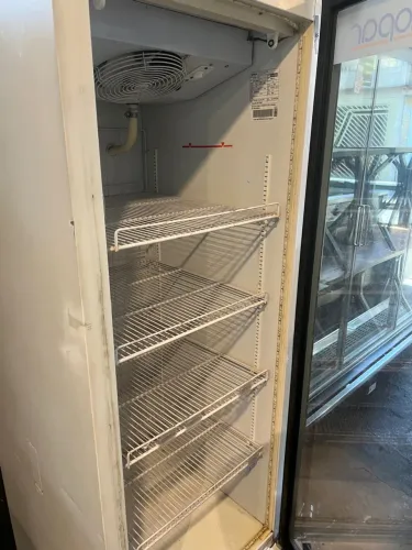 Freezer de expositor vertical gelopar 220v 578l