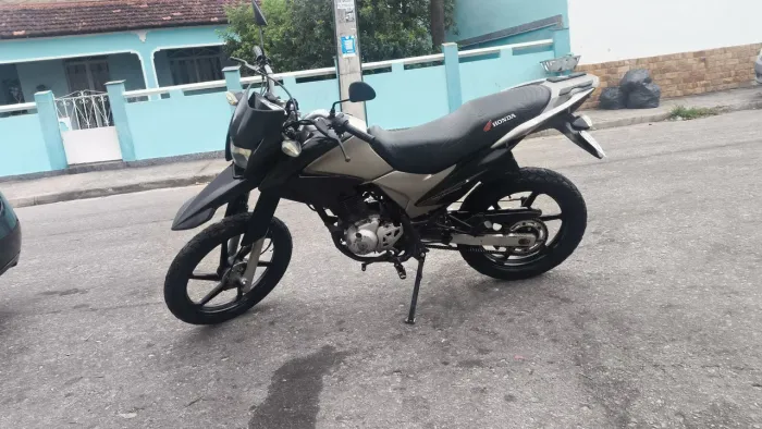 BROS 150 SEM NADA PARA FAZER, TODA EM DIA, E COM REVISÃO FEITA!