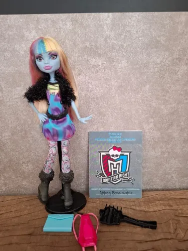 Boneca Monster High - Abbey Bominable Picture Day G1