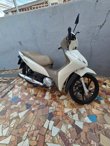 Moto pronta para roda , no meu nome 