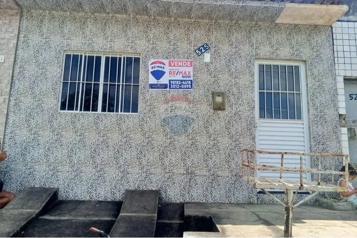 Casa à venda na Levada Rua Cícero Torres, Maceió/AL