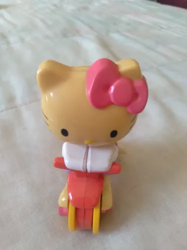MINIATURA LACTA HELLO KITTY 2011