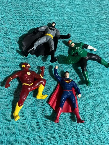 Liga da Justiça McDonalds