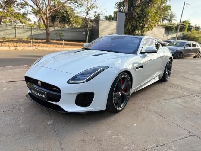 Jaguar F-Type 2.0 R-dynamic Coupe 300cv Aut. 2019