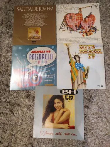 Impecável !!! Coletâneas em Vinil (8 reais cada um)