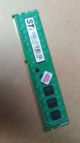 Módulo de Memória RAM DDR3 Apacer 4GB - Usado/Em ótimo estado