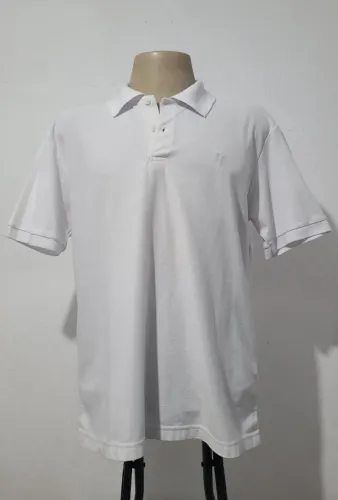 Blusa Polo Branca tamanho G, bonita, original, confortável, tecido macio.