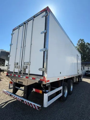 3194 bau 16 paletes seminovo com Thermo king caminhao truck e bitruck
