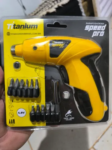 Mini Parafusadeira 4.8V com 11 Bits recarregável 