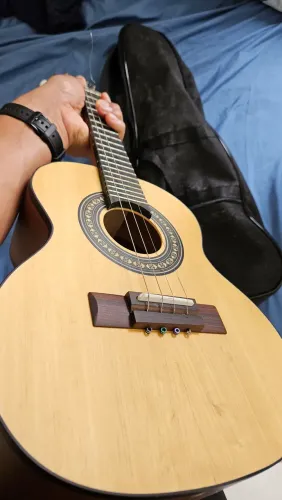 Cavaco Rozini / Acústico Rc10 Fosco Caixa Larga Acessórios Natural