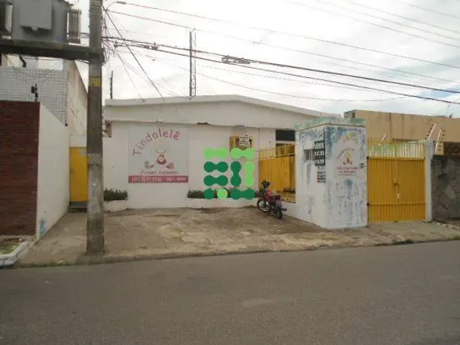 Casa Comercial à venda, 7 quartos, 3 suítes, 3 vagas, Dionisio Torres - Fortaleza/CE