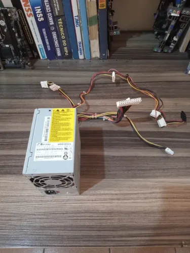 Fonte Bestec - 300 Wats Top