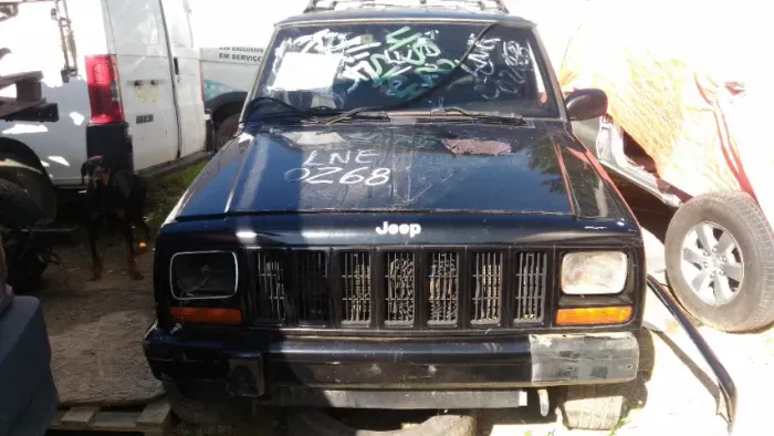 Jeep Cherokee Sport 1999 Veiculo Destinado A Retirada De Peças