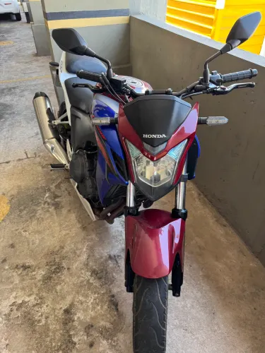 Moto CB 500f ano 2015
