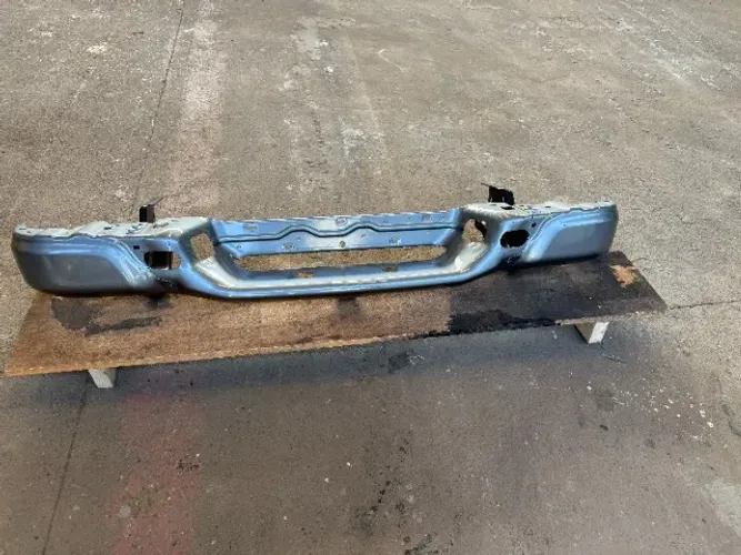 para-choque traseiro s10 2025