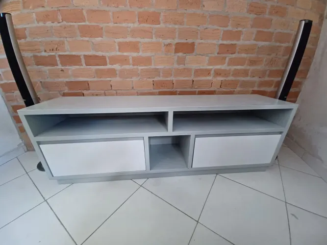 Rack Laca Cinza pra Sala 