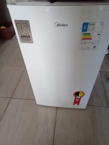 Geladeira, frigobar Midea 220V - 10 anos de garantia