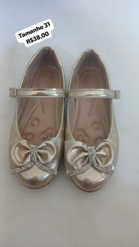 Sapato infantil para meninas modelo boneca