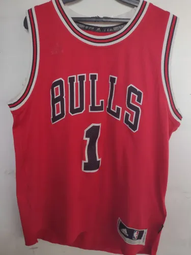 Camiseta Adidas Bulls