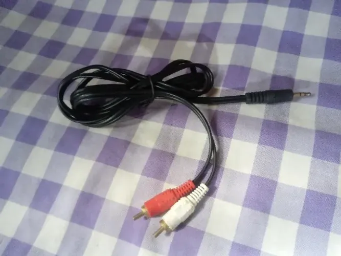 Cabo de Áudio P2 para RCA - Ótima Qualidade