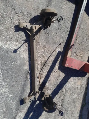 Eixo traseiro do corsa