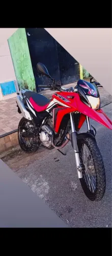 Vendo moto xre raly 2015!