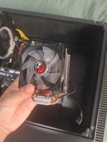 Cooler Redragon para CPU