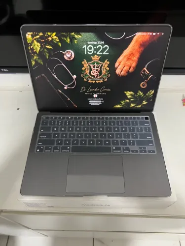 MacBook M1 28 ciclos