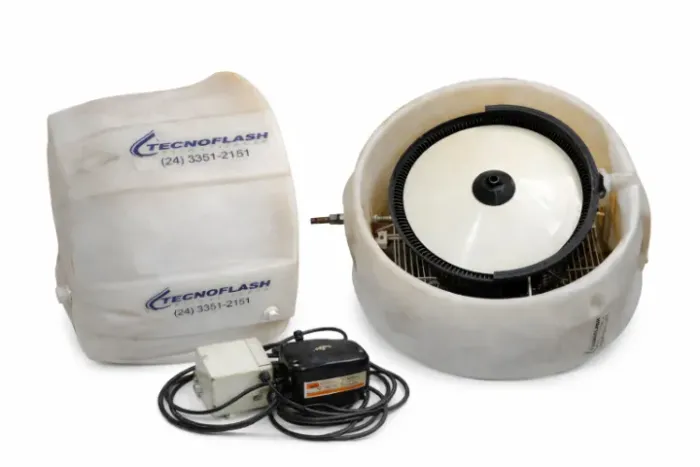 Climatizador Tecnoflash Spinflash 18 220V Usado (Bomba Danificada)