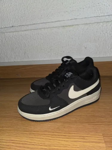 Tênis Estilo Air Force Preto/Branco/Cinza