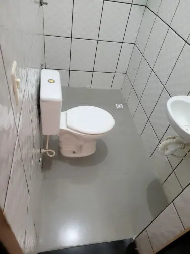 Pedreiro pequeno e grandes reparos