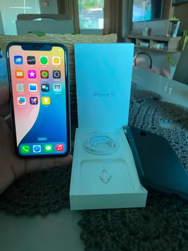 iPhone 11 128gb lilás Todo original!!!