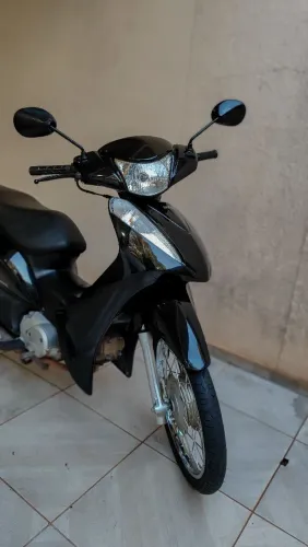 Honda biz bem conservada e manutenção em dia