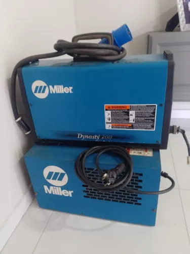 Vendo, Troco, máquina de solda Miller Dynast 200 AC/DC solda alumínio
