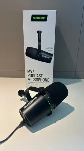 Microfone Shure MV7 USB/XLR Original na Caixa - Excelente Estado 